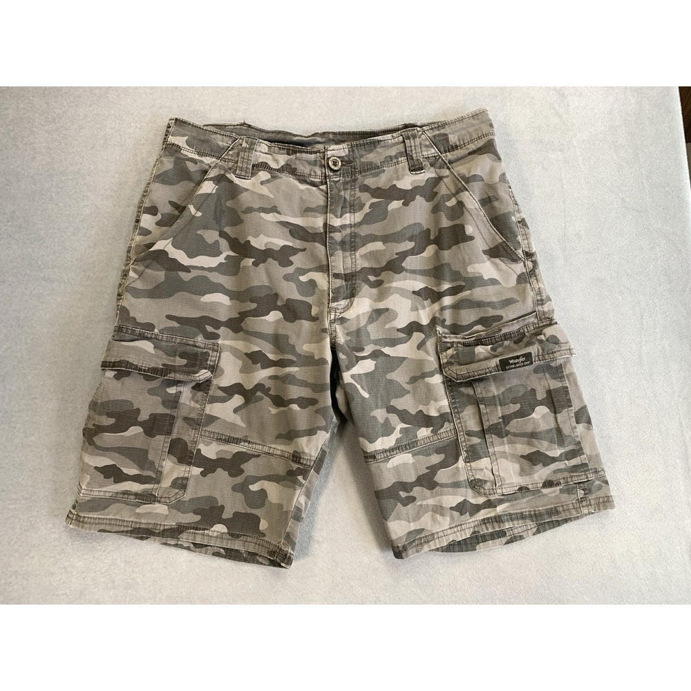 Wrangler Camo Cargo Shorts Mens Size 34 Gray Camouflage Military Style Utility